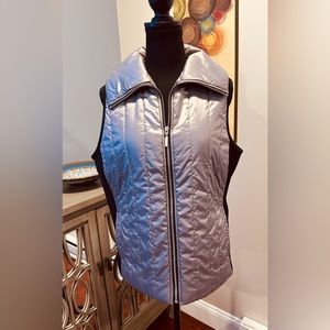 Zenergy by Chico’s gray and black vest